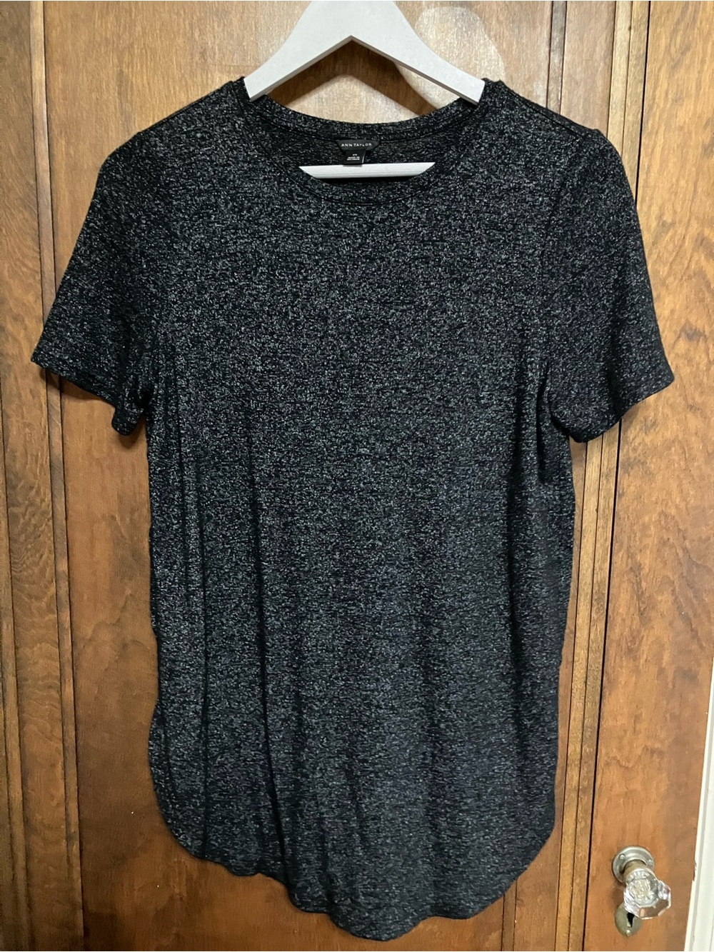 Ann Taylor Short Sleeve T-shirt
